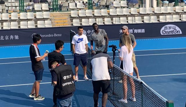 从容让他在 从容让他在